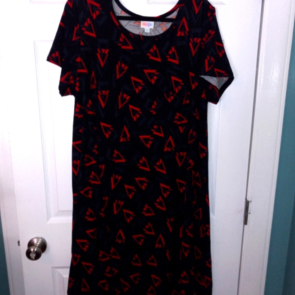 LuLaRoe Black Red Geometric 2X Carly Dress
